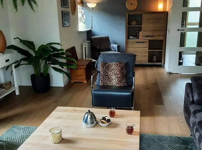 Rumah Senang Wellness Met Hottub En Tuin Ewijk