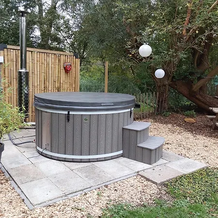 Rumah Senang Wellness Met Hottub En Tuin بيت للعطل Ewijk