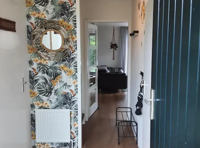 Rumah Senang Wellness Met Hottub En Tuin